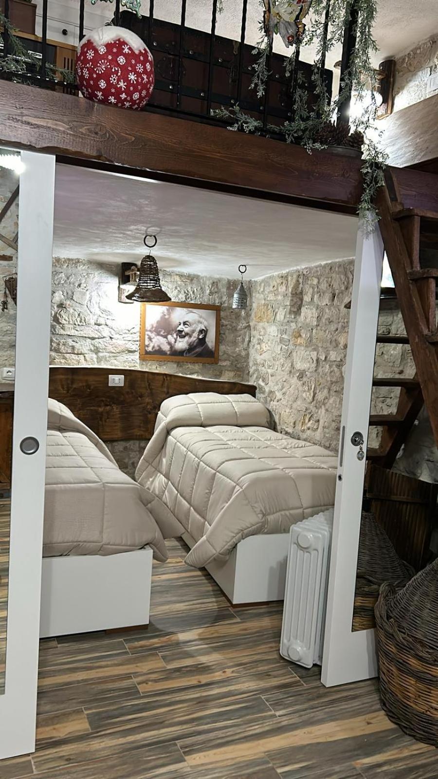 Dimora Forgione B&B - ปิเอเตรลชินา ภายนอก รูปภาพ