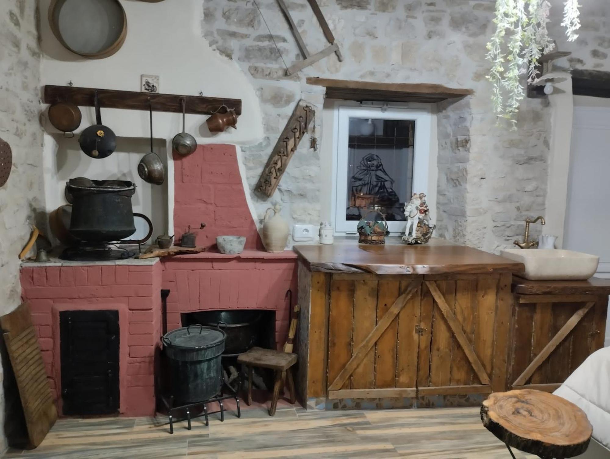Dimora Forgione B&B - ปิเอเตรลชินา ภายนอก รูปภาพ