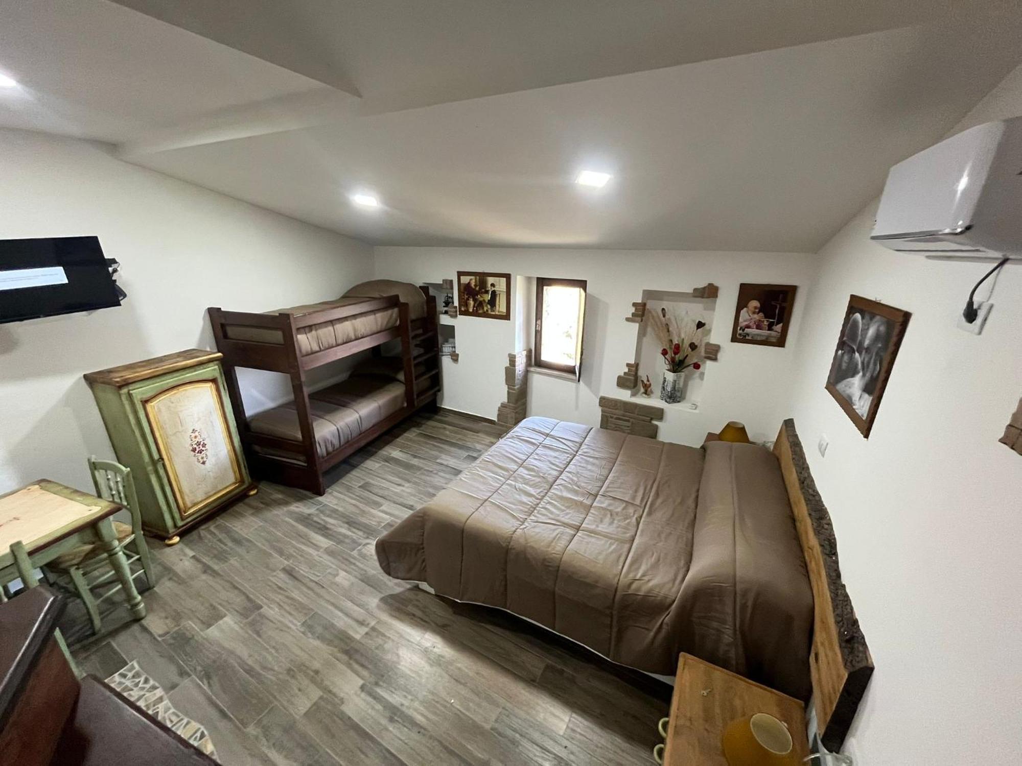 Dimora Forgione B&B - ปิเอเตรลชินา ภายนอก รูปภาพ