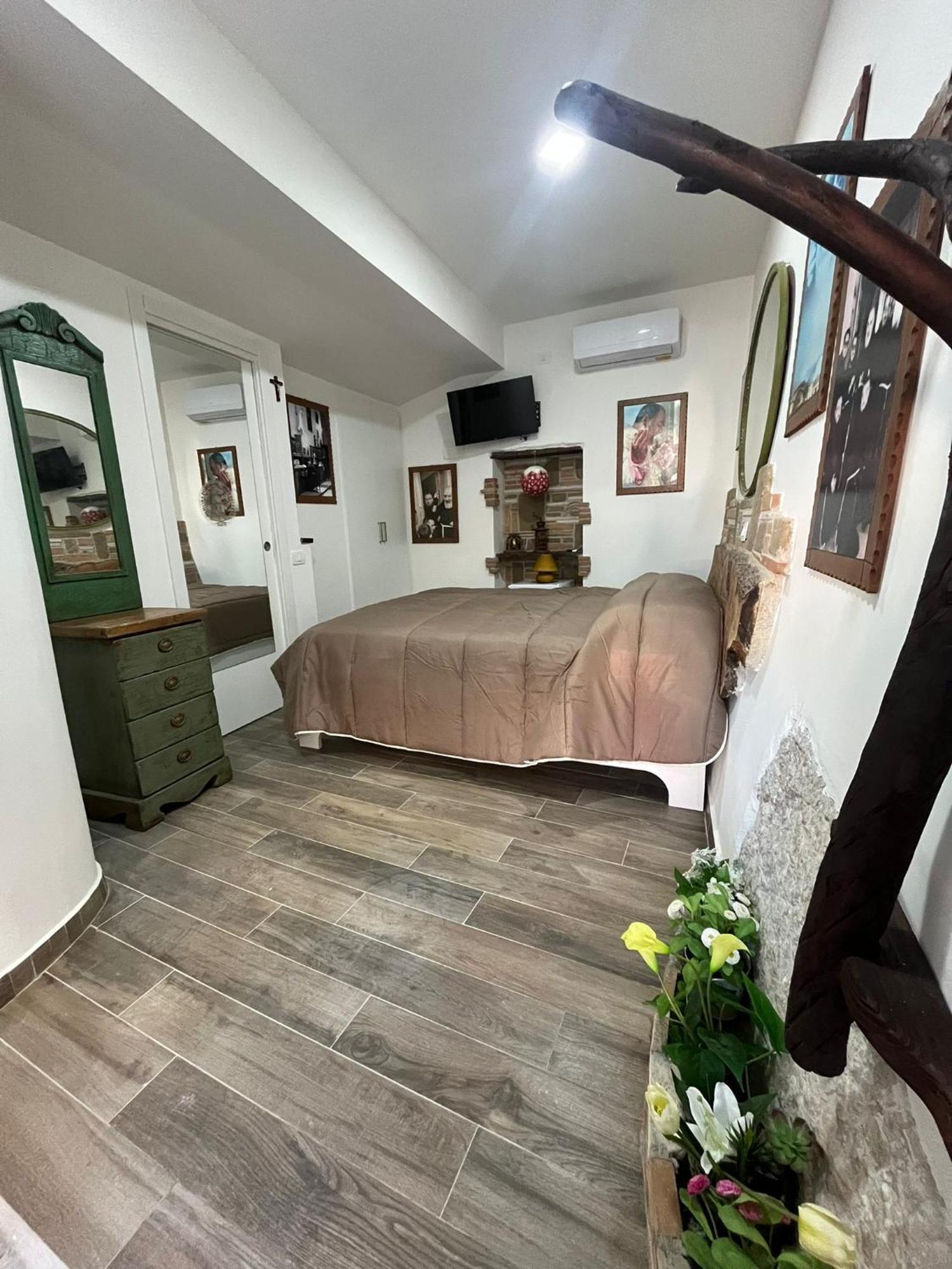 Dimora Forgione B&B - ปิเอเตรลชินา ภายนอก รูปภาพ
