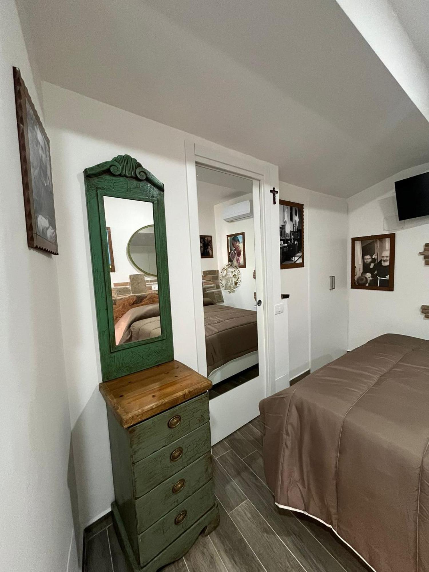 Dimora Forgione B&B - ปิเอเตรลชินา ภายนอก รูปภาพ